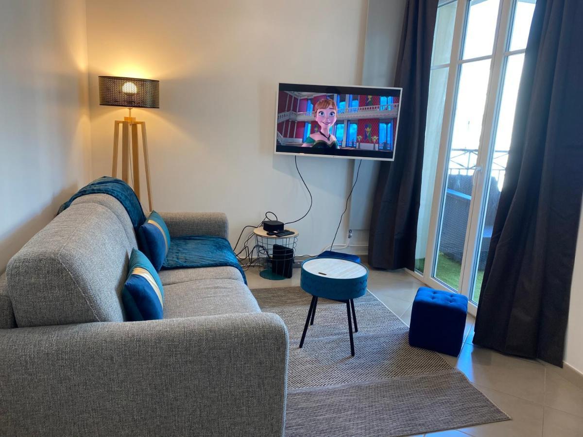 Douillet By Dream Apartments Serris Bagian luar foto